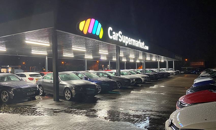 © CarSupermarket.com © CarSupermarket.com
