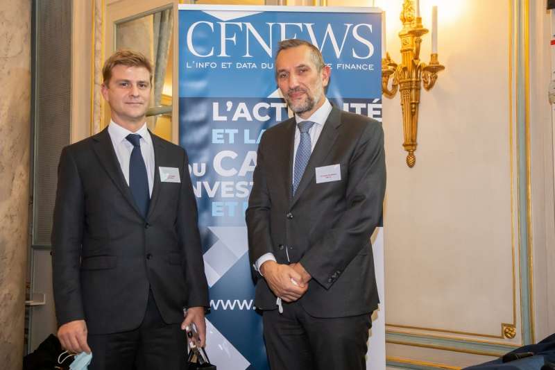 Stéphane Eimer (à gauche), recevant le Prix Mid Cap France lors de la remise des Grands Prix CFNEWS de la Croissance Externe en décembre 2021. - © CFNEWS Stéphane Eimer (à gauche), recevant le Prix Mid Cap France lors de la remise des Grands Prix CFNEWS de la Croissance Externe en décembre 2021. - © CFNEWS