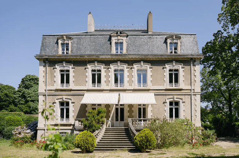 © La maison CetteFamille de Mazamet en Occitanie, CetteFamille, 2025. © La maison CetteFamille de Mazamet en Occitanie, CetteFamille, 2025.