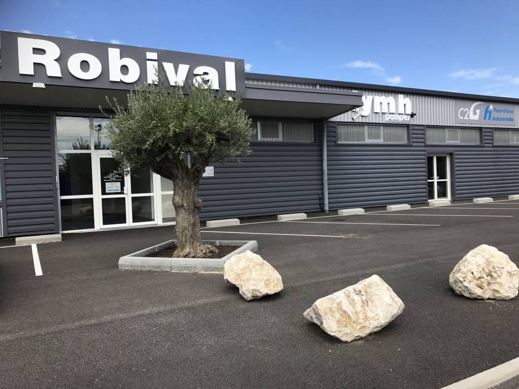 © Robival © Robival