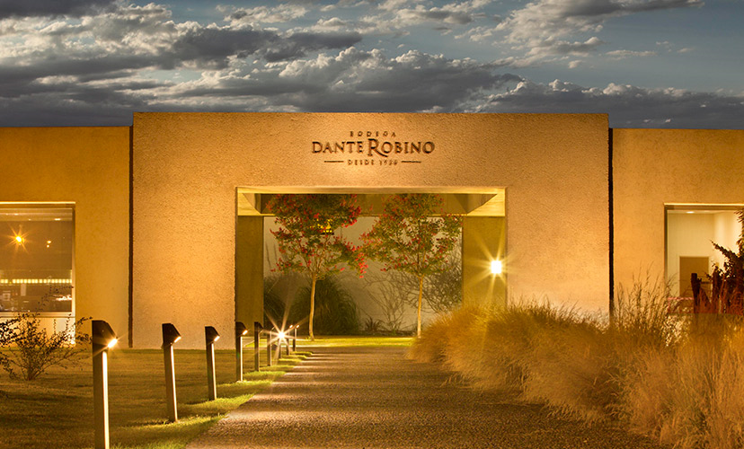 © Bodega Dante Robino
