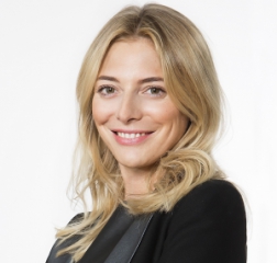 Sophie Dechaumet, Hoche Avocats