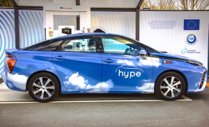 Un véhicule de la flotte de taxis hydrocarbures Hype par STEP. Un véhicule de la flotte de taxis hydrocarbures Hype par STEP.