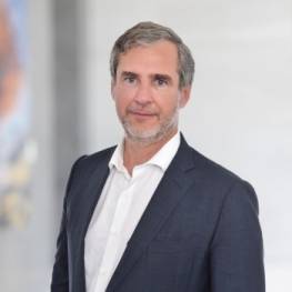 Alexis Terray, Winston & Strawn