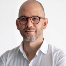 Jérémie Falzone, Revaia Jérémie Falzone, Revaia