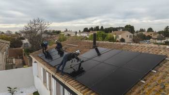 Reno Energy amplifie son courant photovoltaïque