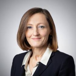 Sandrine de Sousa, Charles Russell Speechlys