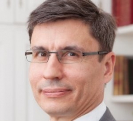 Frédéric Pinet, Desfilis Frédéric Pinet, Desfilis